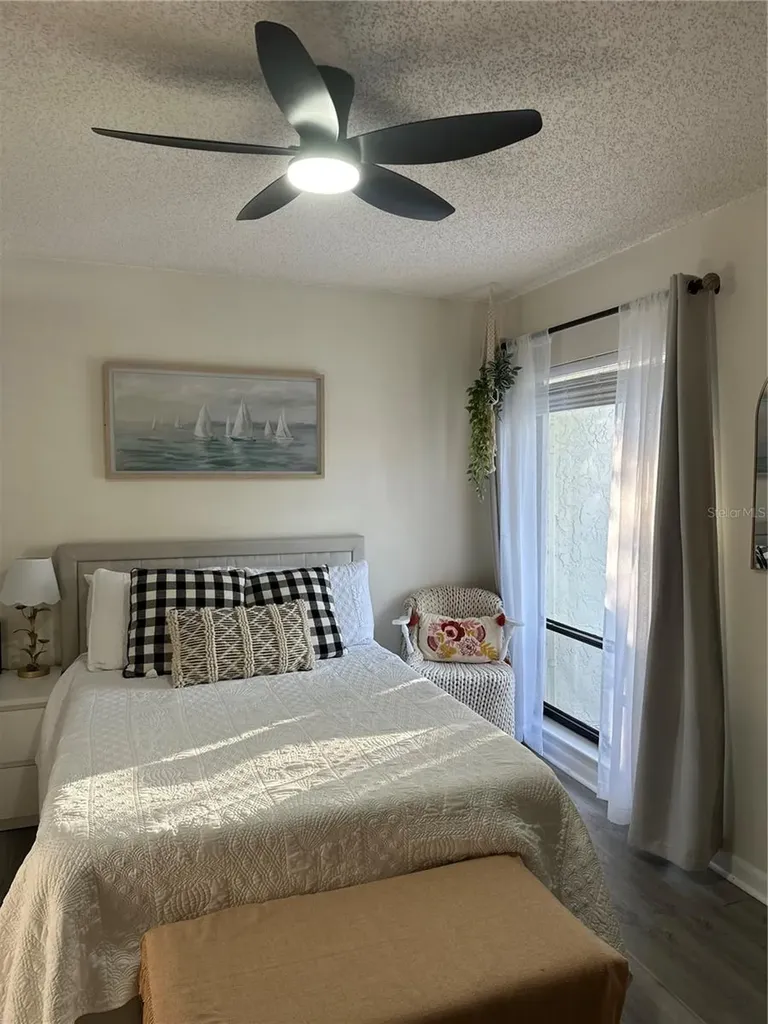 1333 Shady Pine Way Tarpon Springs FL 34688