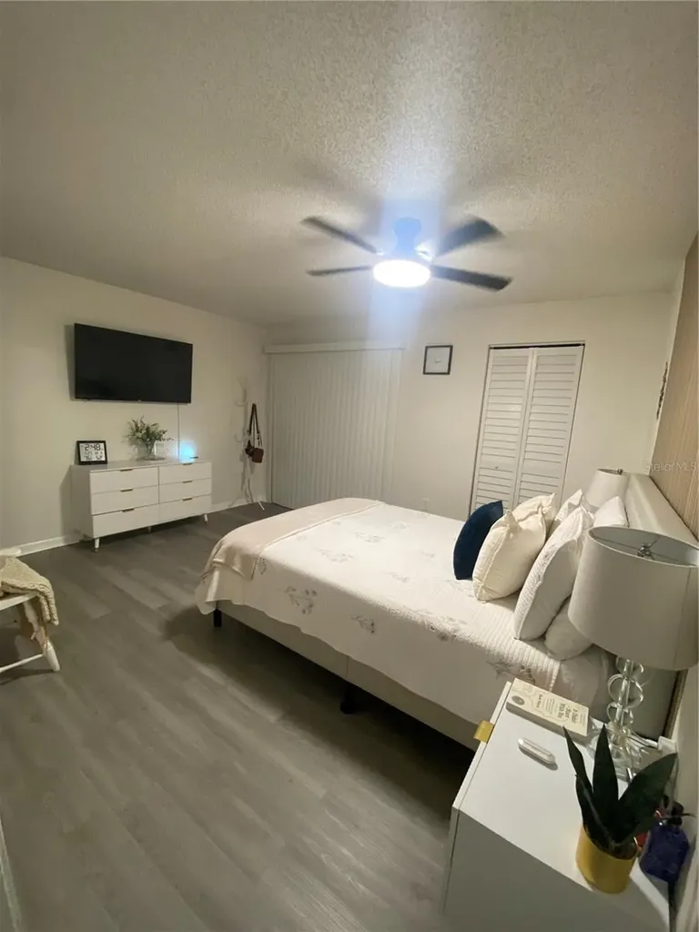 1333 Shady Pine Way Tarpon Springs FL 34688