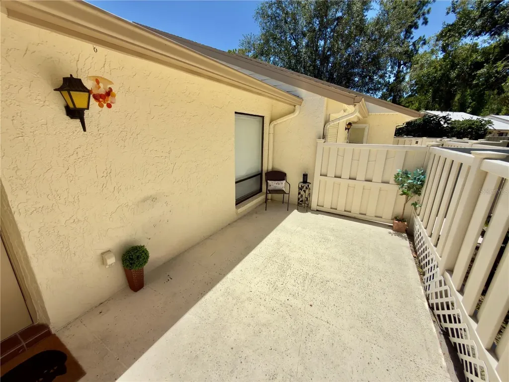 1333 Shady Pine Way Tarpon Springs FL 34688