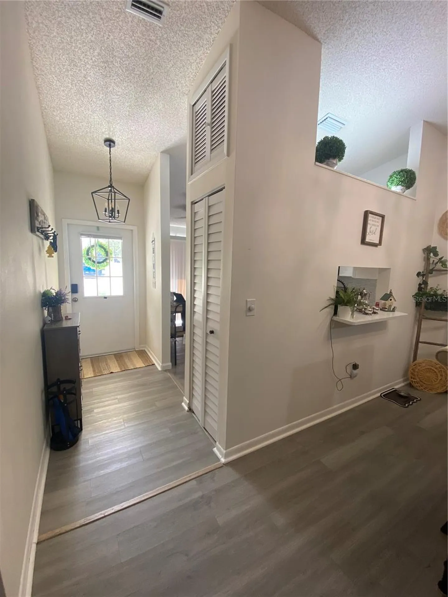 1333 Shady Pine Way Tarpon Springs FL 34688