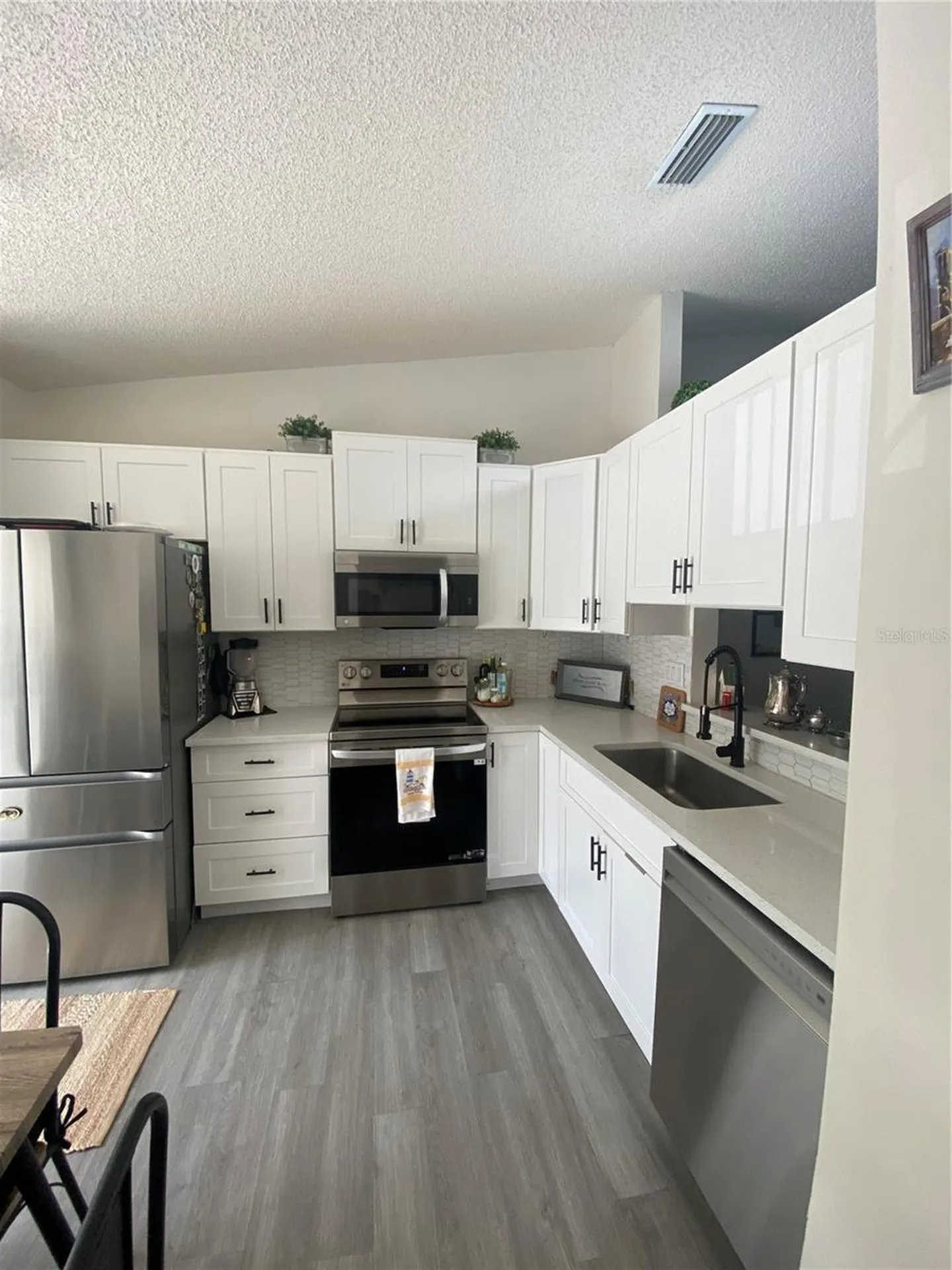 1333 Shady Pine Way Tarpon Springs FL 34688