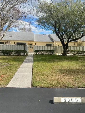 1333 Shady Pine Way Tarpon Springs FL 34688