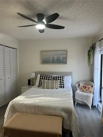 1333 Shady Pine Way Tarpon Springs FL 34688