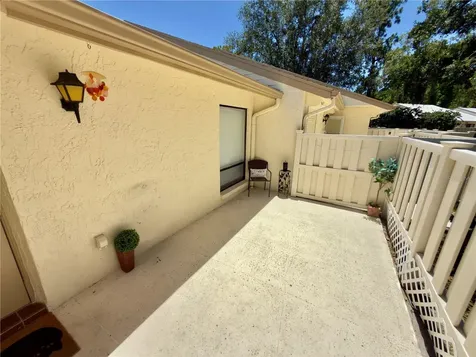 1333 Shady Pine Way Tarpon Springs FL 34688