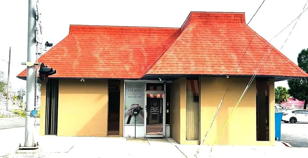 302 S Collins Street Plant City FL 33563