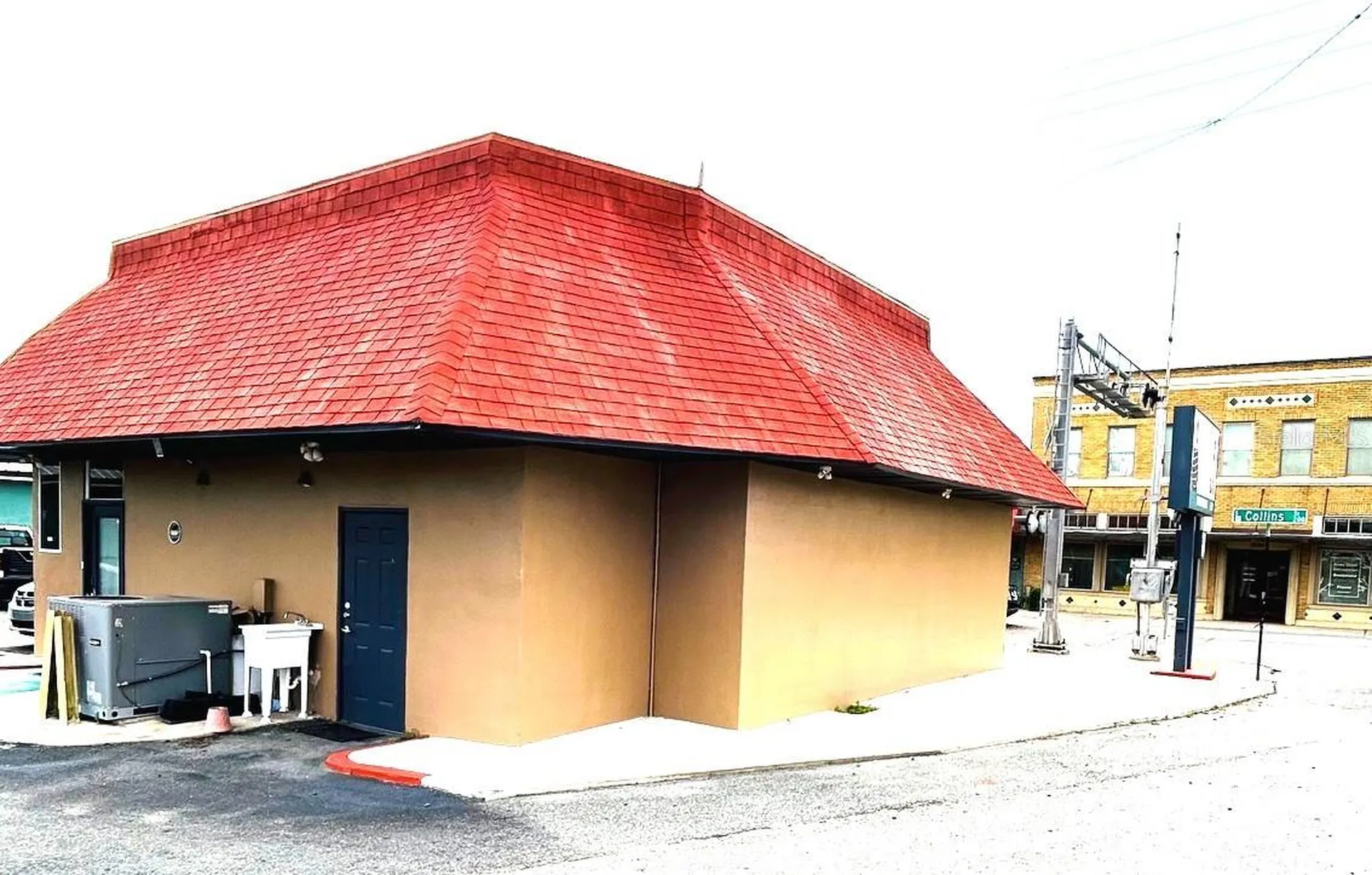 302 S Collins Street Plant City FL 33563