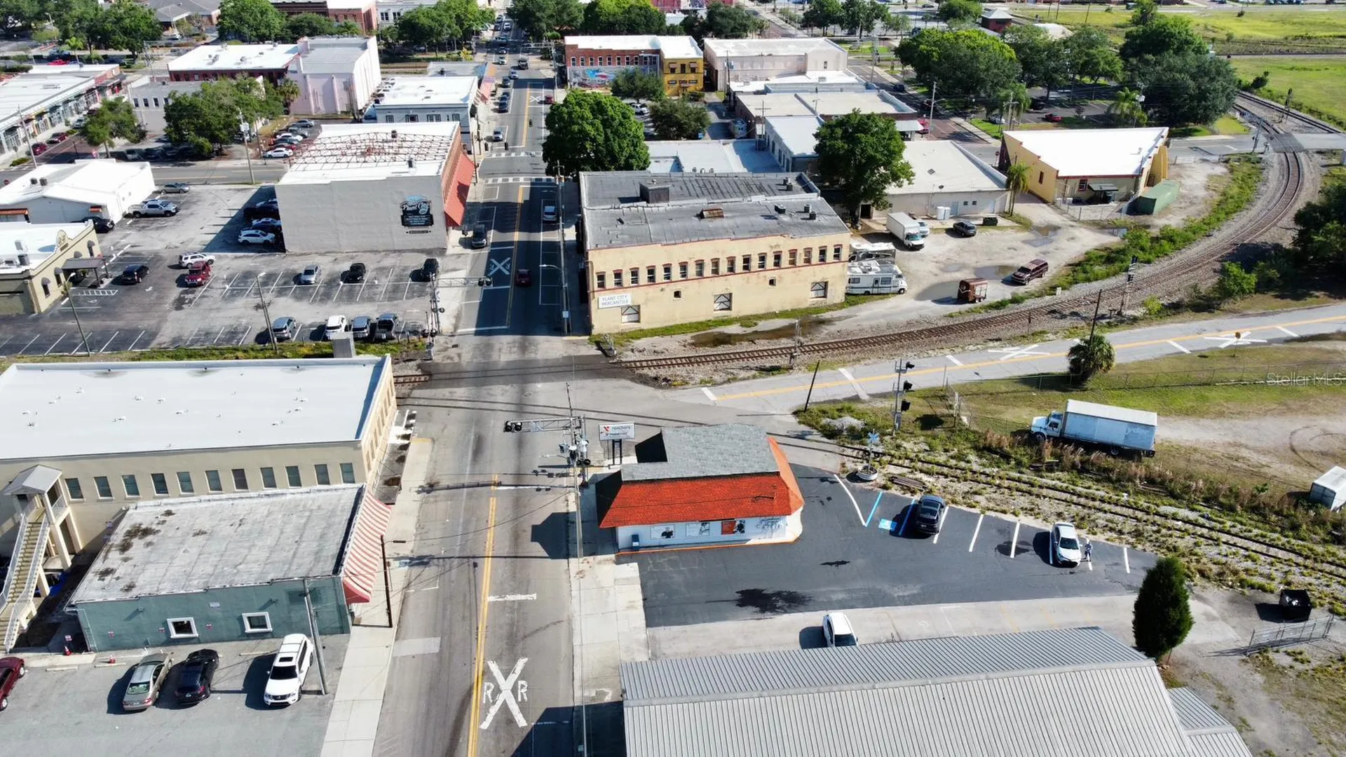 302 S Collins Street Plant City FL 33563
