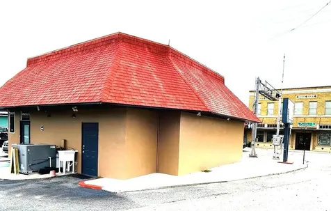 302 S Collins Street Plant City FL 33563