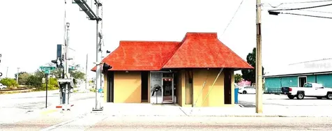 302 S Collins Street Plant City FL 33563