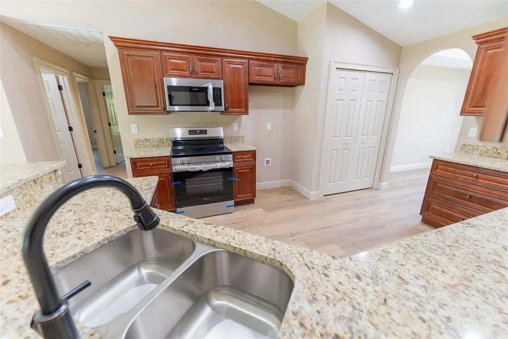 34 Locust Radial Ocala FL 34472