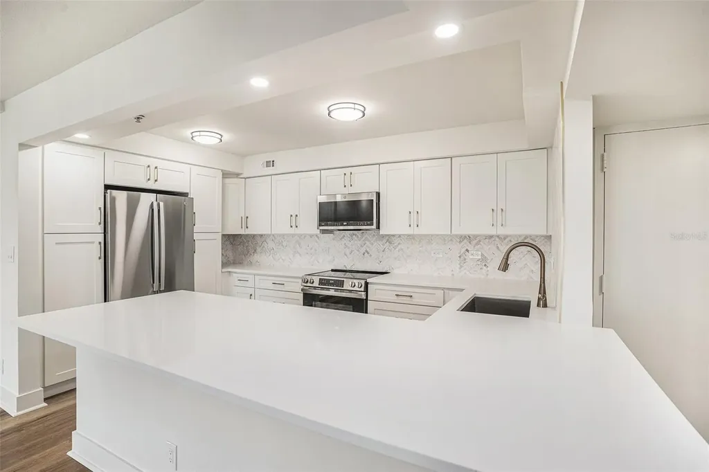 1480 Gulf Boulevard Clearwater Beach FL 33767