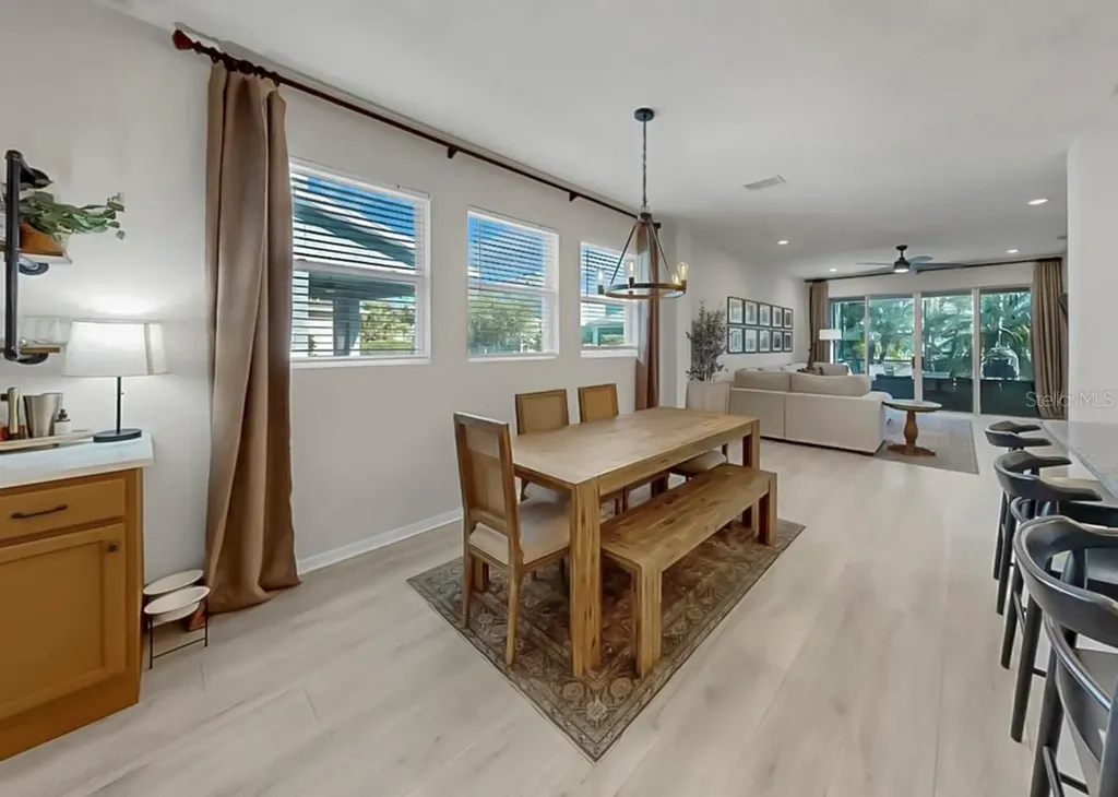 7206 Paradiso Drive Apollo Beach FL 33572