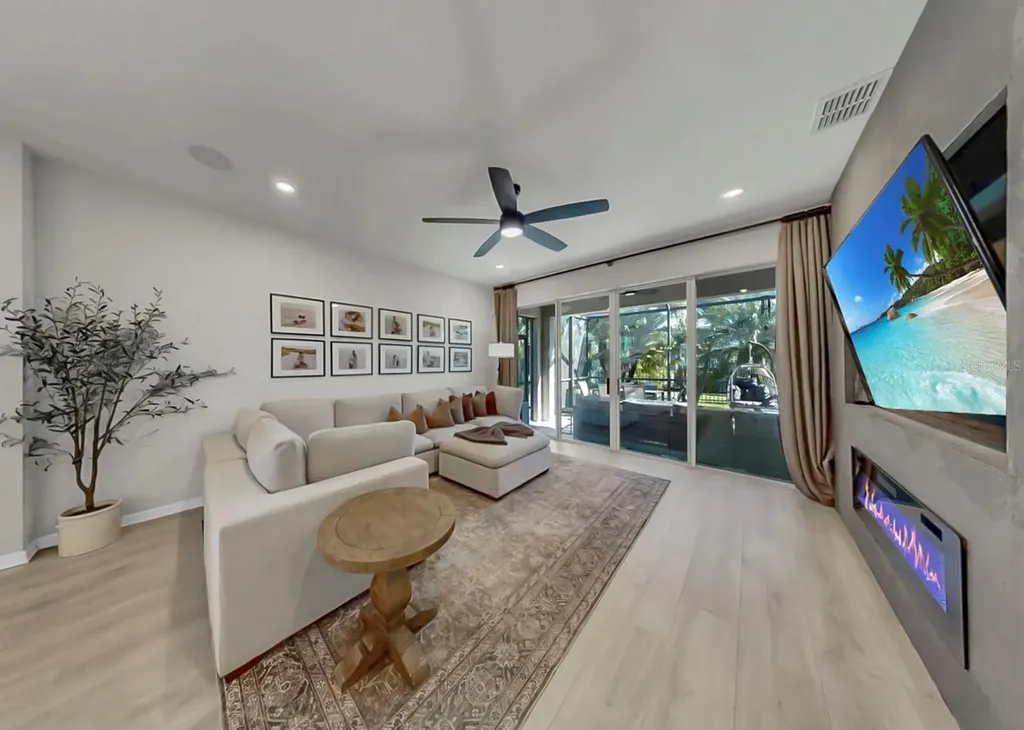 7206 Paradiso Drive Apollo Beach FL 33572