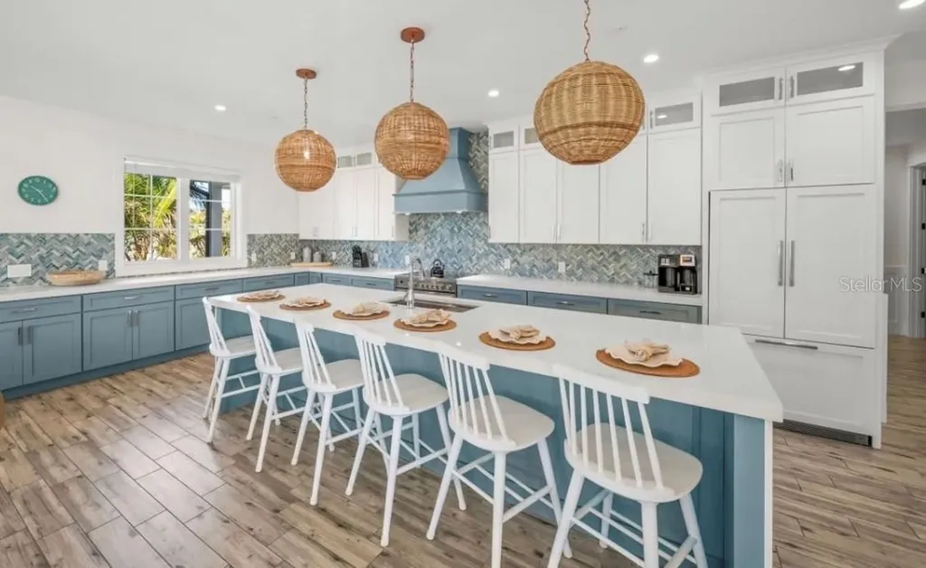 2175 Avenue A Bradenton Beach FL 34217