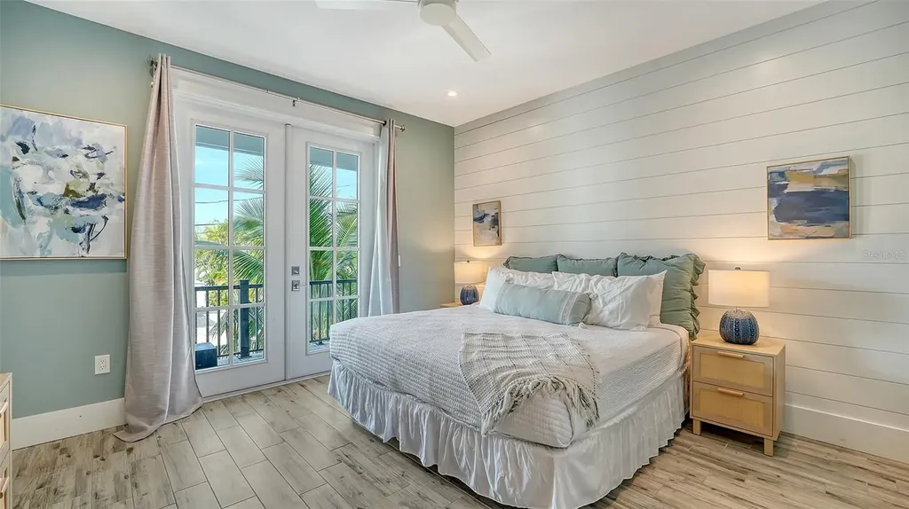 2175 Avenue A Bradenton Beach FL 34217