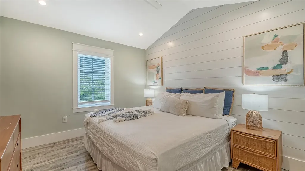 2175 Avenue A Bradenton Beach FL 34217
