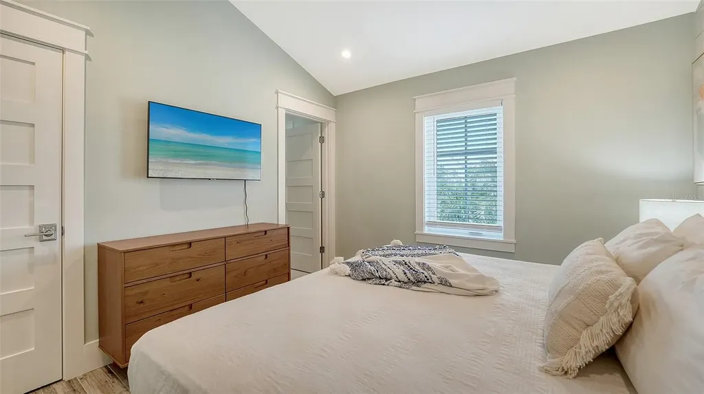 2175 Avenue A Bradenton Beach FL 34217