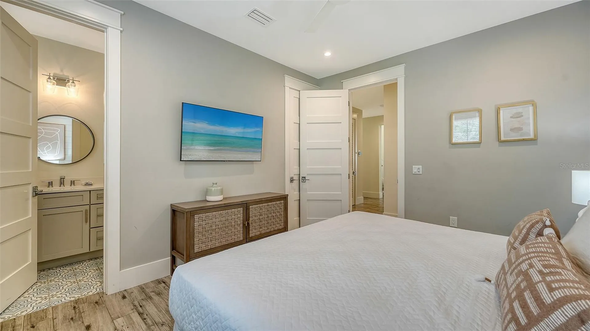 2175 Avenue A Bradenton Beach FL 34217