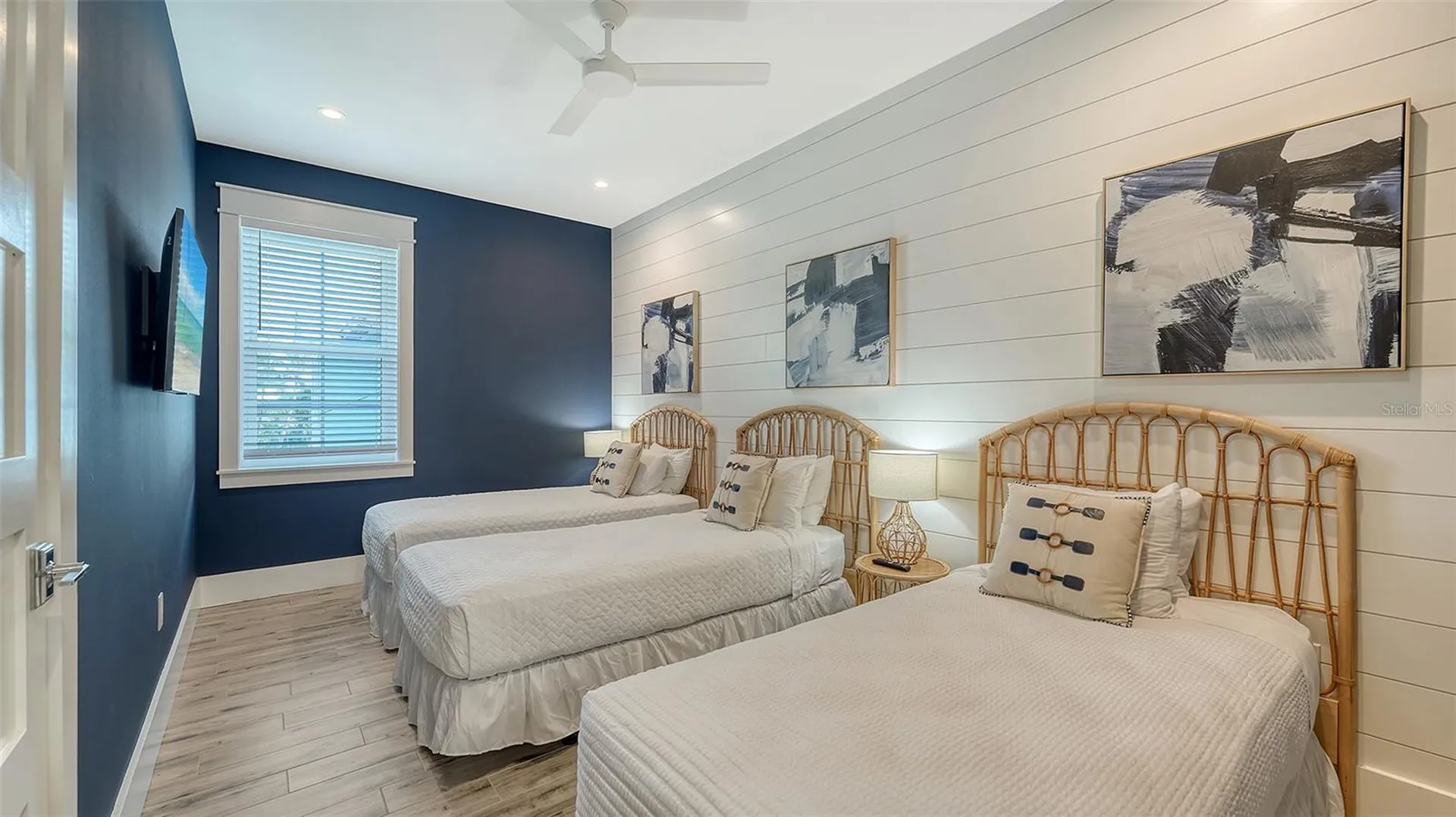 2175 Avenue A Bradenton Beach FL 34217