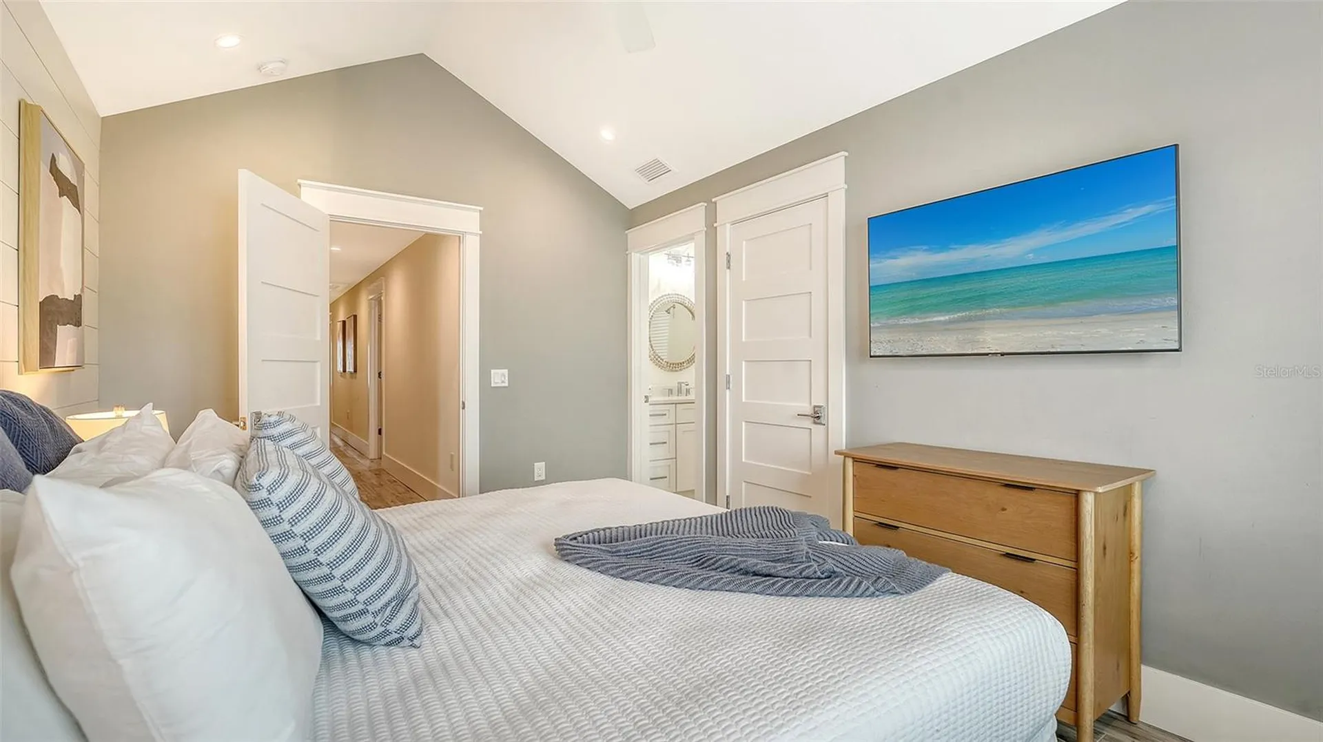 2175 Avenue A Bradenton Beach FL 34217