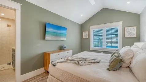 2175 Avenue A Bradenton Beach FL 34217