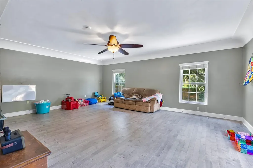 811 Fairlington Drive Lakeland FL 33813