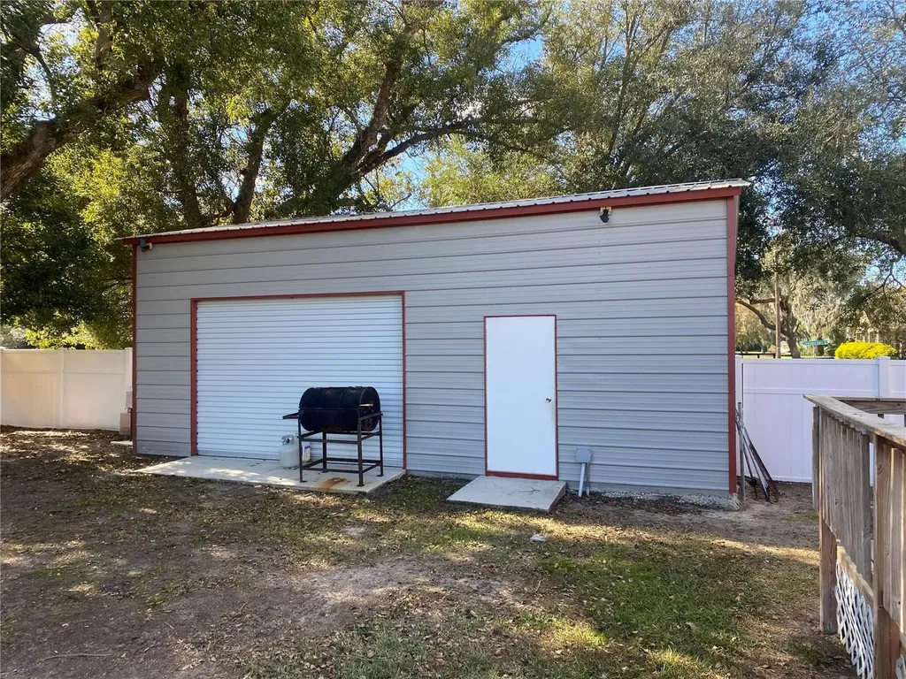811 Fairlington Drive Lakeland FL 33813