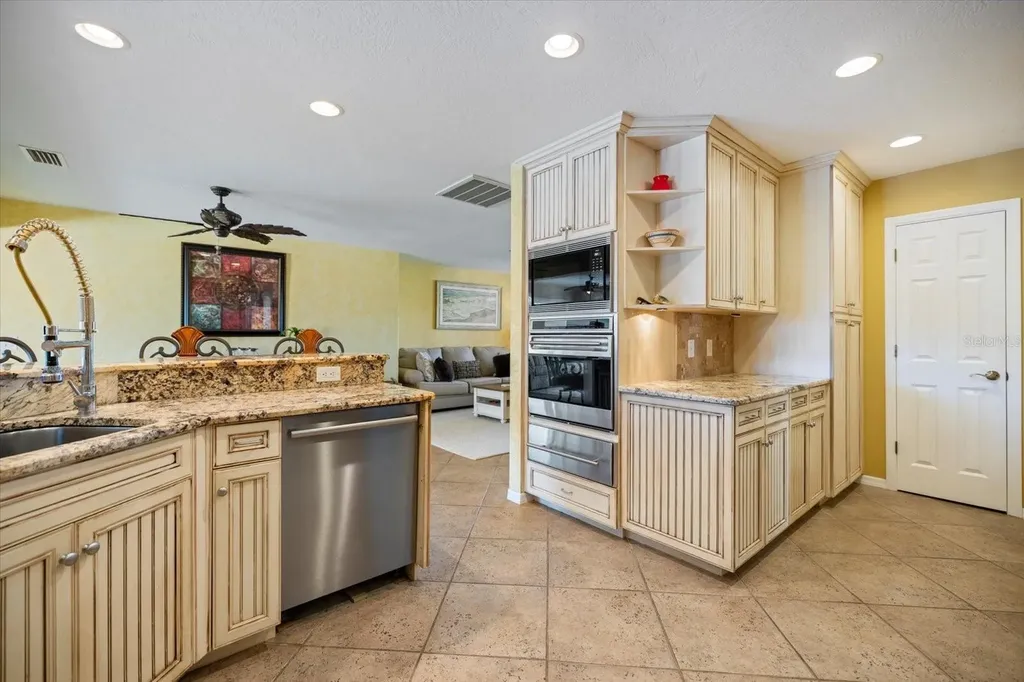 5319 Bimini Drive Bradenton FL 34210