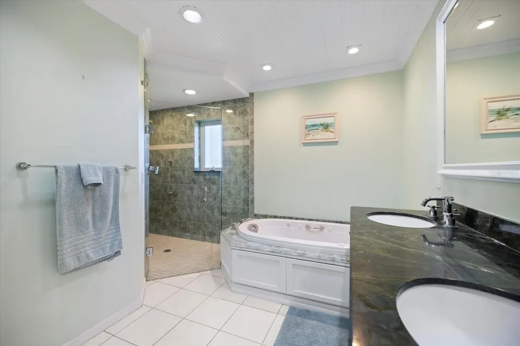 5319 Bimini Drive Bradenton FL 34210