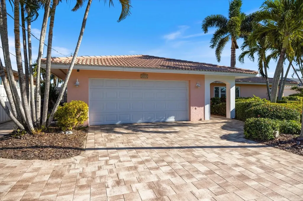 5319 Bimini Drive Bradenton FL 34210