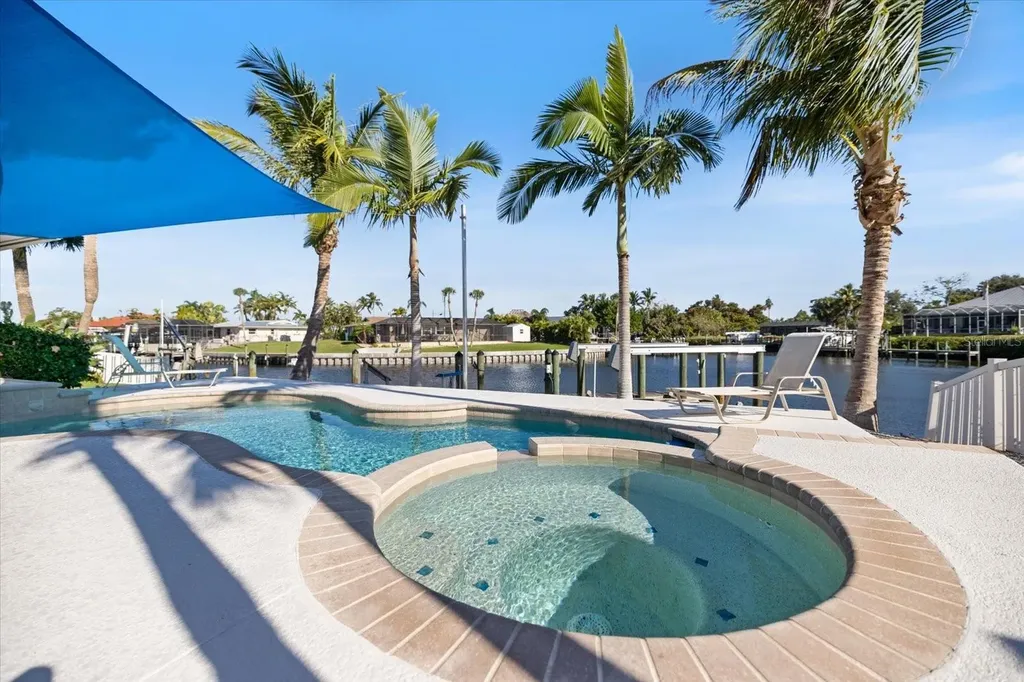 5319 Bimini Drive Bradenton FL 34210