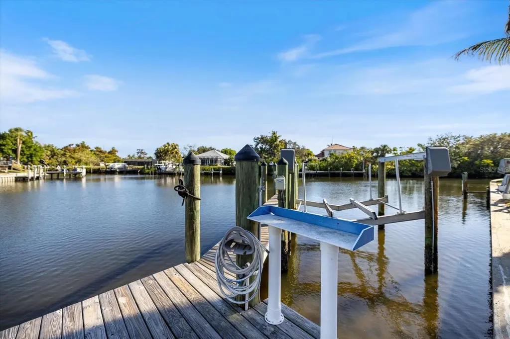 5319 Bimini Drive Bradenton FL 34210