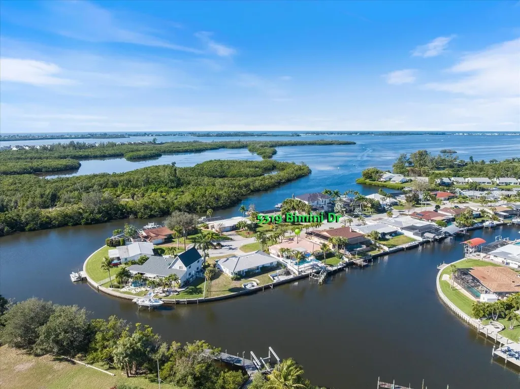 5319 Bimini Drive Bradenton FL 34210