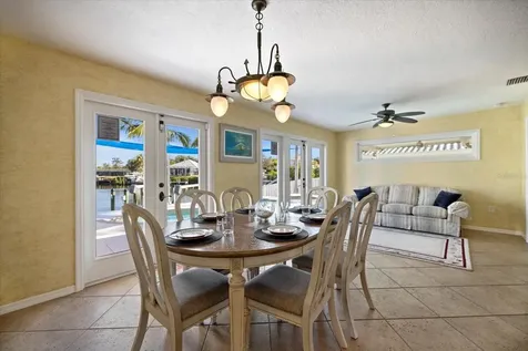 5319 Bimini Drive Bradenton FL 34210