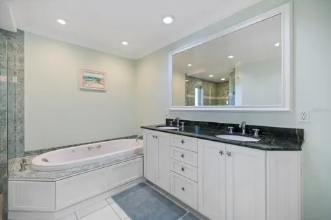 5319 Bimini Drive Bradenton FL 34210
