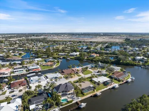 5319 Bimini Drive Bradenton FL 34210