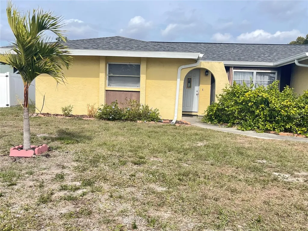 1115 Southern Pine Lane Sarasota FL 34243