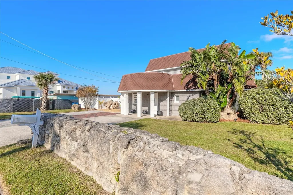 2900 S Peninsula Drive Daytona Beach FL 32118