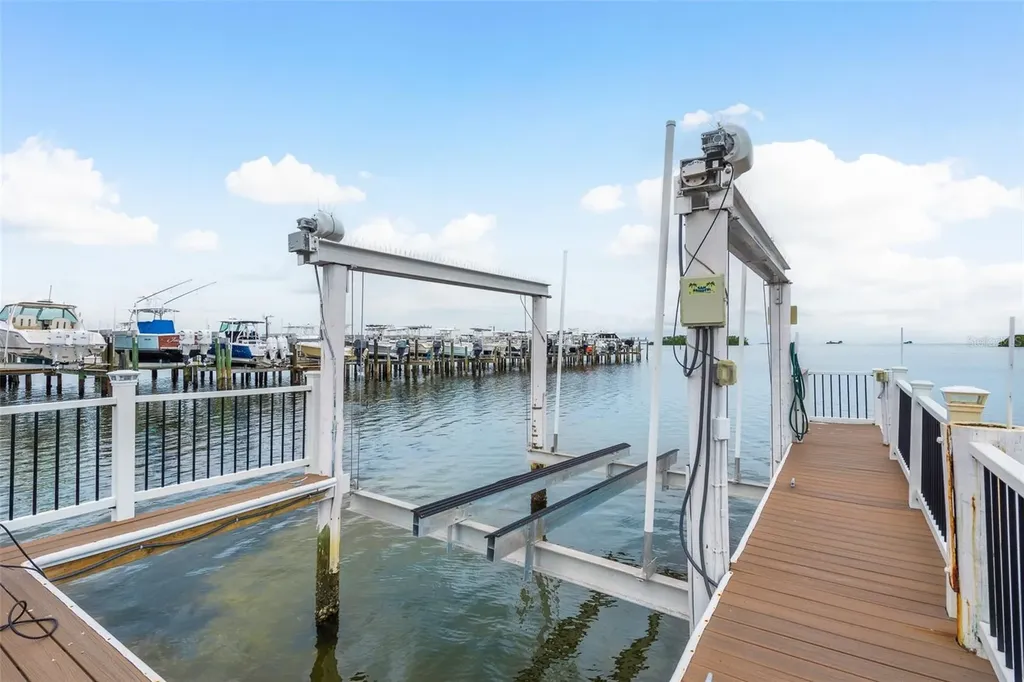 302 Shore Drive Palm Harbor FL 34683