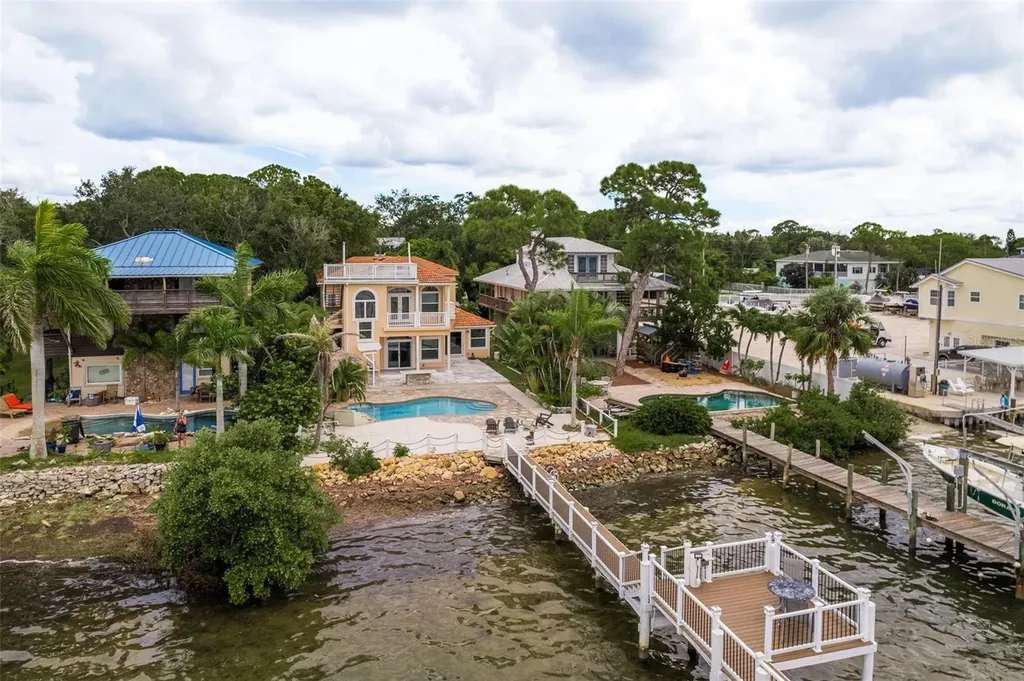 302 Shore Drive Palm Harbor FL 34683
