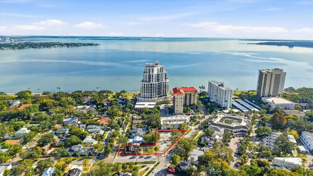 1401 S Desoto Avenue Tampa FL 33606