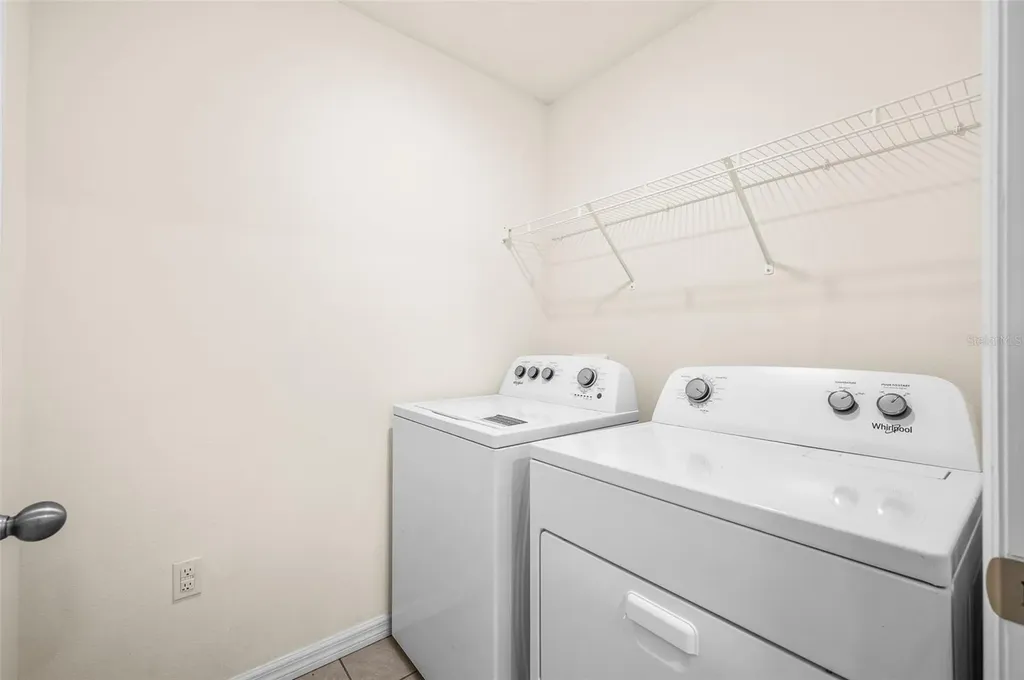 2181 NW 247th Drive Newberry FL 32669