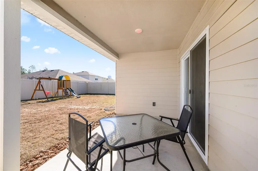 2181 NW 247th Drive Newberry FL 32669