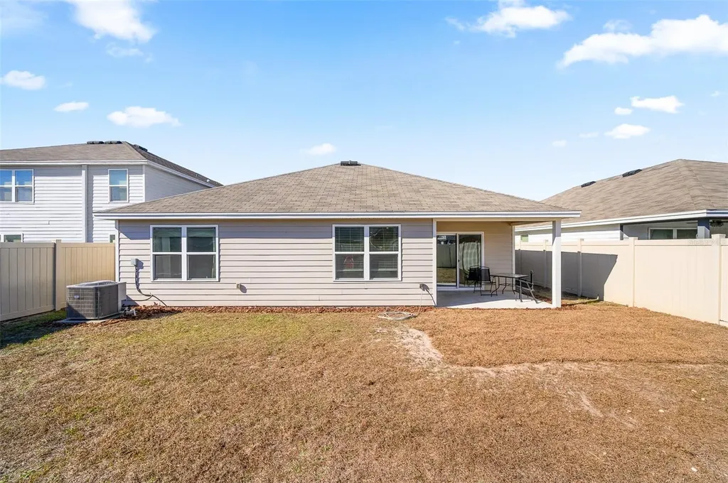 2181 NW 247th Drive Newberry FL 32669