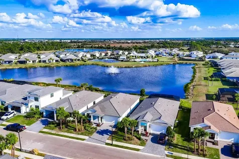 18500 Midsummer Place Venice FL 34293
