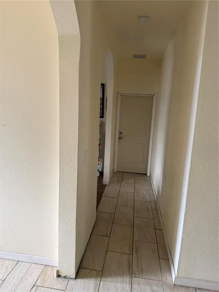 313 E Washington Street Avon Park FL 33825