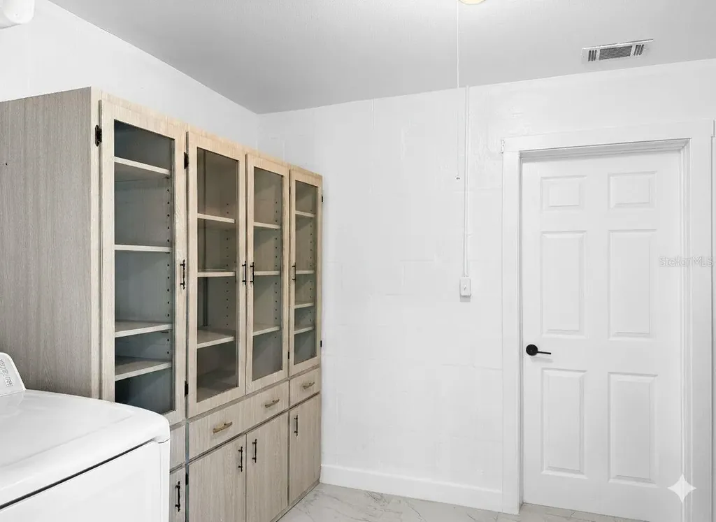 5010 Lahaina Drive Sarasota FL 34232