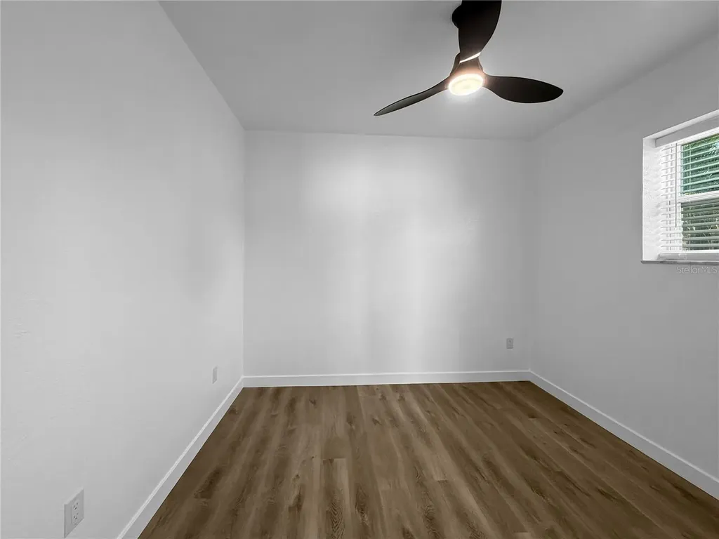 5010 Lahaina Drive Sarasota FL 34232