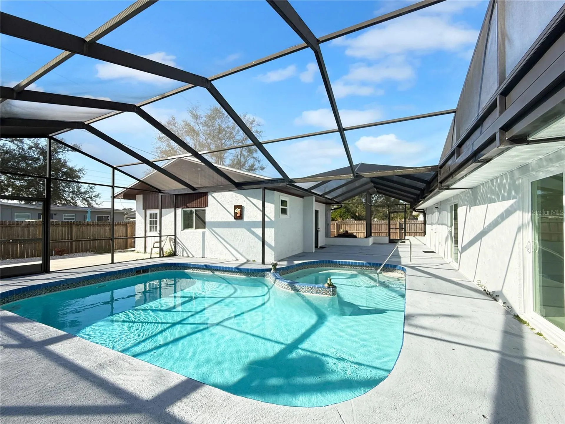 5010 Lahaina Drive Sarasota FL 34232