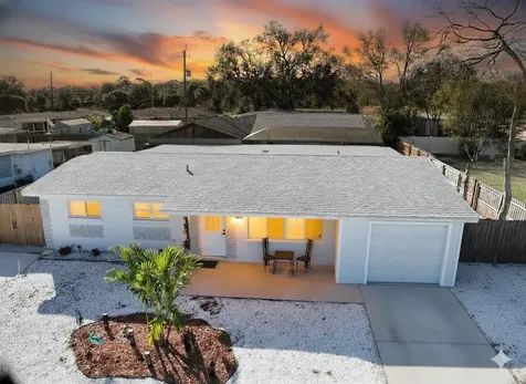 5010 Lahaina Drive Sarasota FL 34232